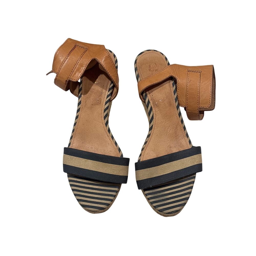 Women’s coach heels size 10